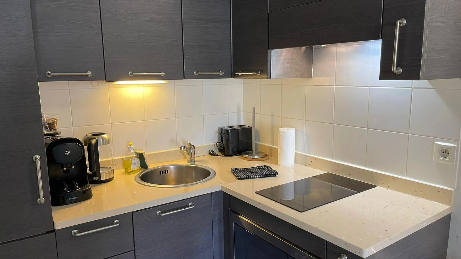 Place Grimaldi, Close To Beach And Restaurants, With Balcony Ницца Апартаменты